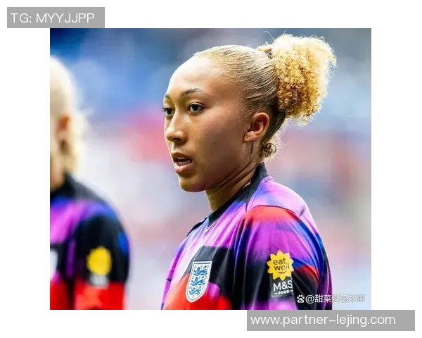 英格兰女足与荷兰女足激战正酣谁将赢得这场精彩对决